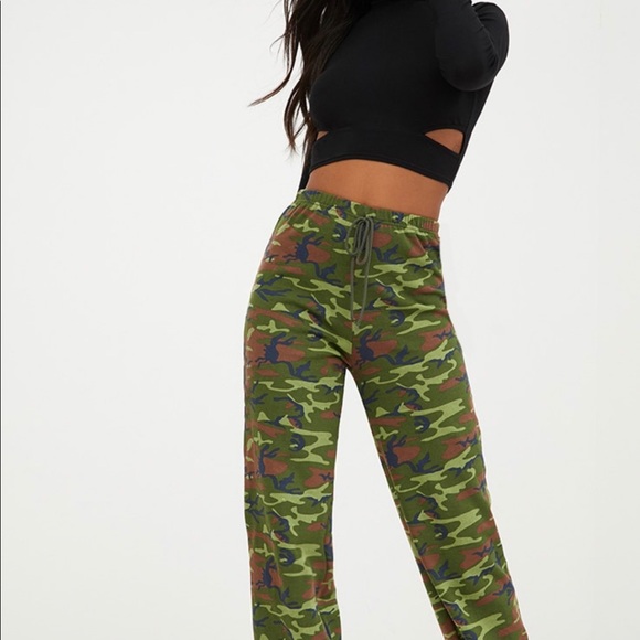 Black High Neck Longsleeve Cut Out Crop Top - Picture 7 of 8